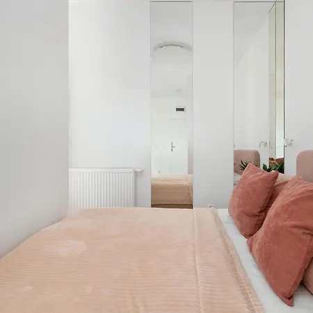 Apartment Coral W Sianozetach Z Dostepem Do Sezonowego Basenu I Tarasu Na Dachu By Renters