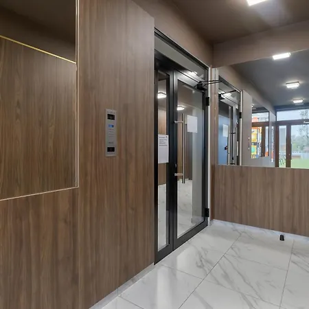 Coral W Sianozetach Z Dostepem Do Sezonowego Basenu I Tarasu Na Dachu By Renters Apartment *