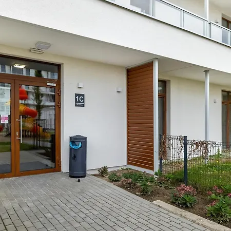 Coral W Sianozetach Z Dostepem Do Sezonowego Basenu I Tarasu Na Dachu By Renters Sianozety